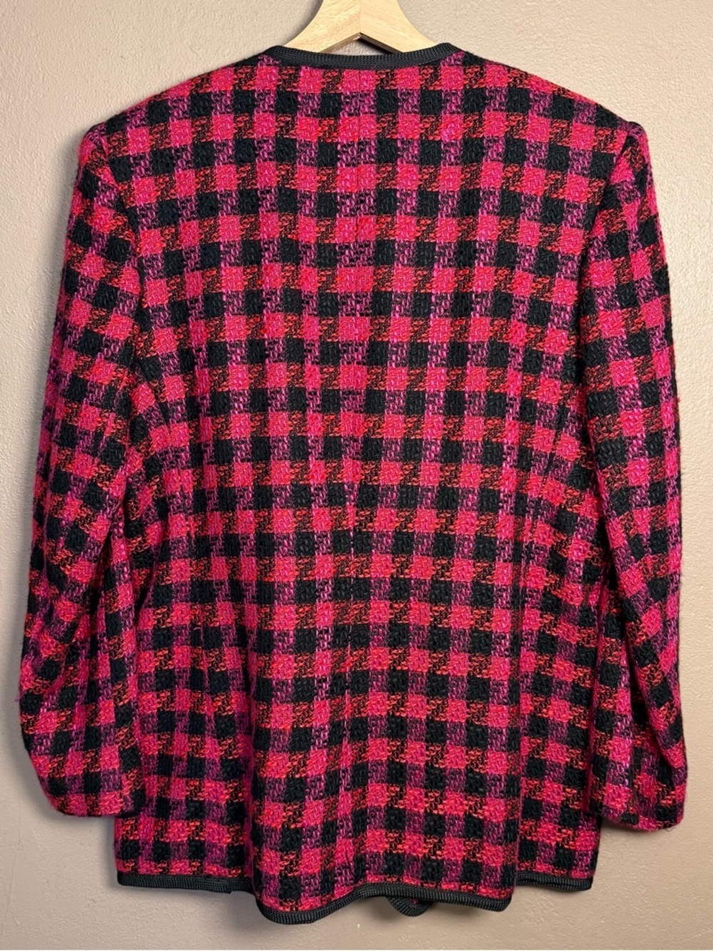 Preswick & Moore Vtg 90s Pink & Black Blazer Jacket, Gold/Black Buttons Size 14 - Picture 12 of 17